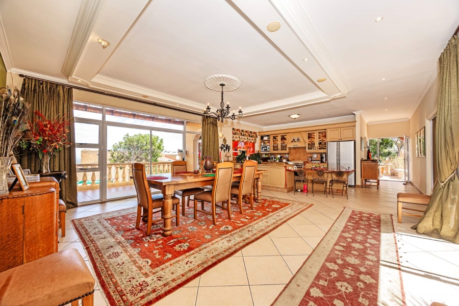 4 Bedroom Property for Sale in Plattekloof Western Cape
